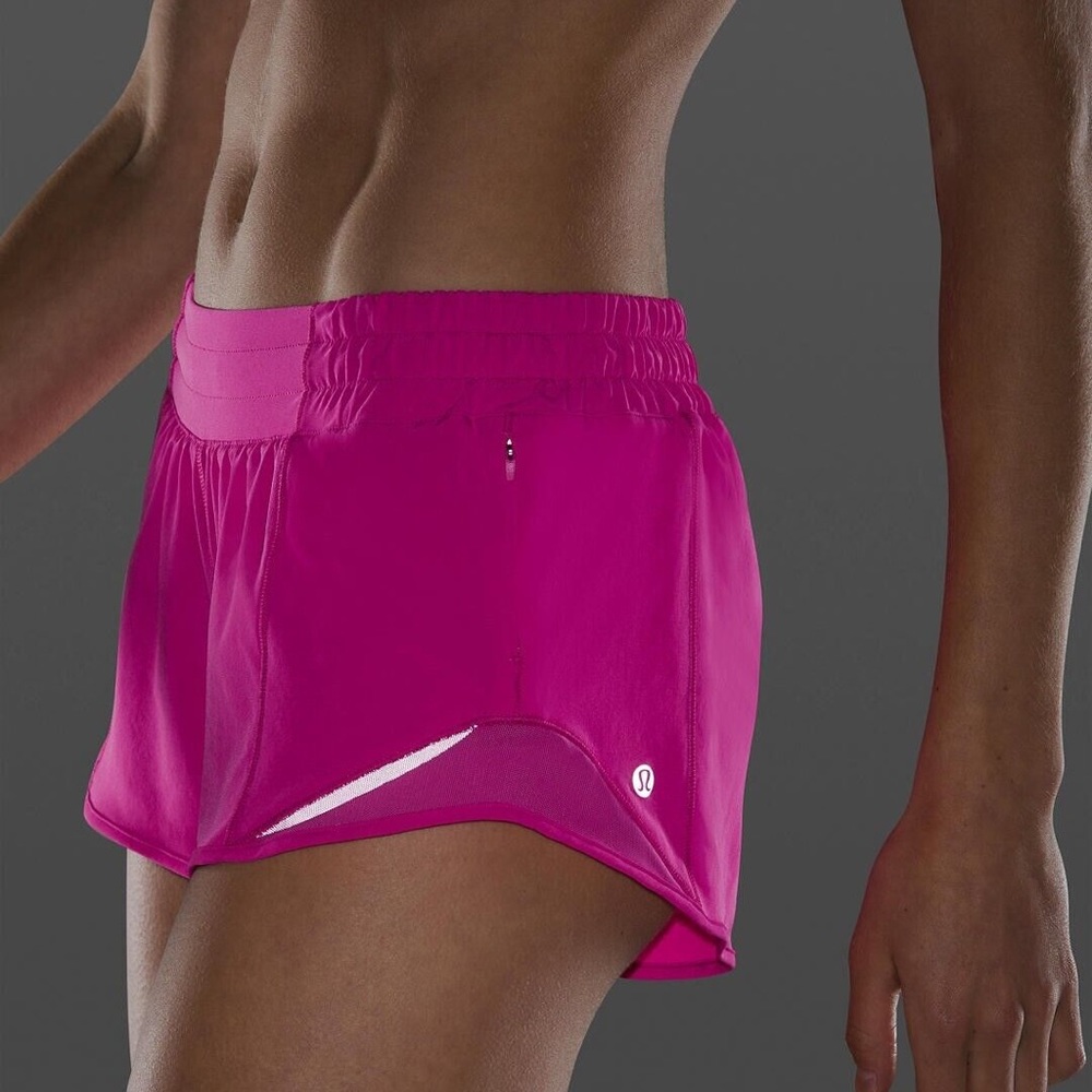 Lululemon Sonic Pink Hotty Hots 2.5 Size 4
